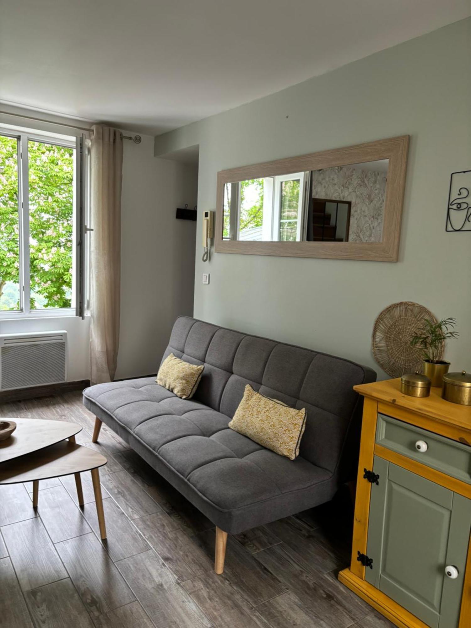 Sara Home Chennevières-sur-Marne エクステリア 写真
