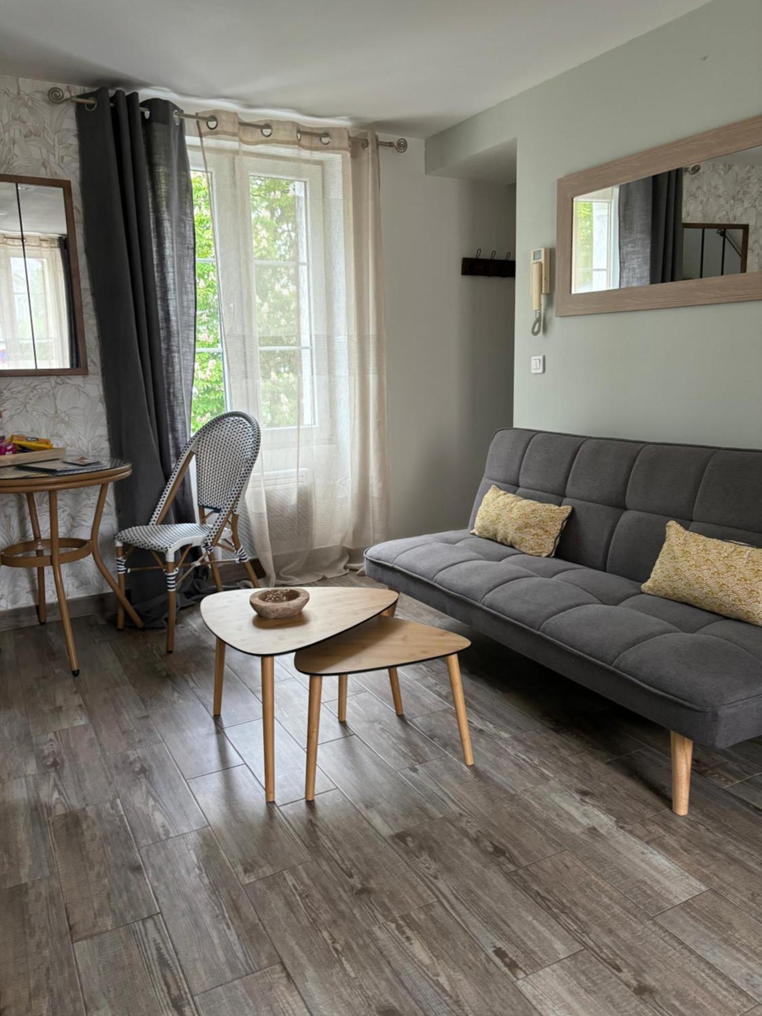 Sara Home Chennevières-sur-Marne エクステリア 写真